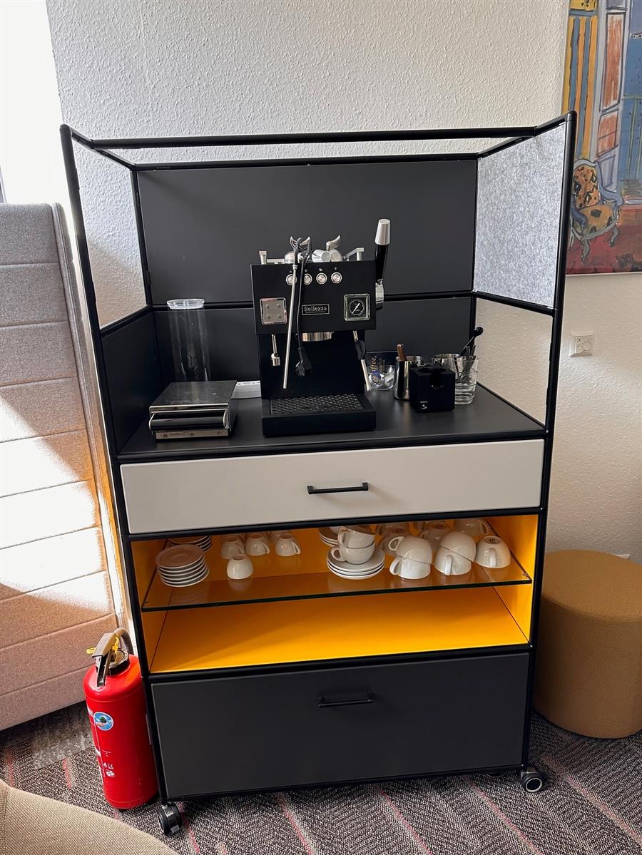 Bosse Kaffeestation auf Rollen Ausstellungsstück