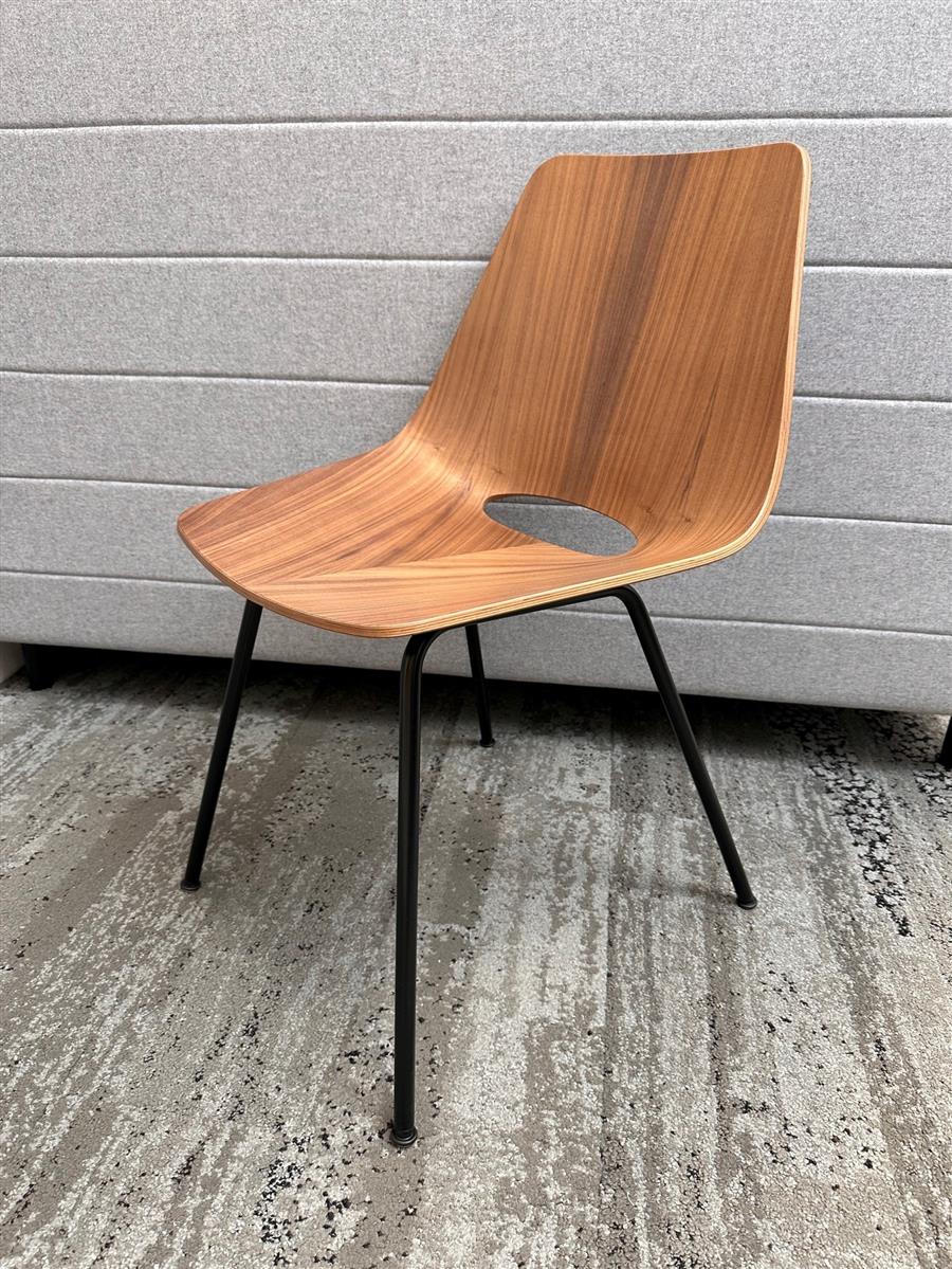 Thonet S 661 Stuhl mit Vierfußgestell Besucherstuhl Ausstellungsstück